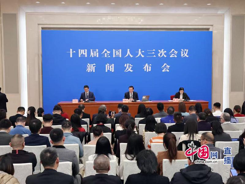 中国发布丨人工智能、国防费、地方债务……全国人大首场新闻发布会回应这些热点